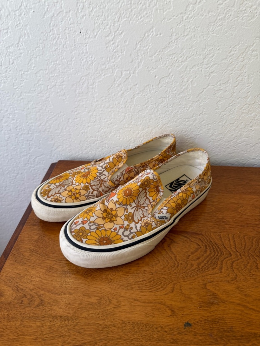Vans Slip-On Trippy Floral Canvas Sneakers in Yellow and White Ultracush